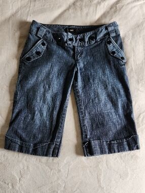 Rare Y2K Obey Dark Blue Denim Bermuda Shorts with Button Accents Sz 29